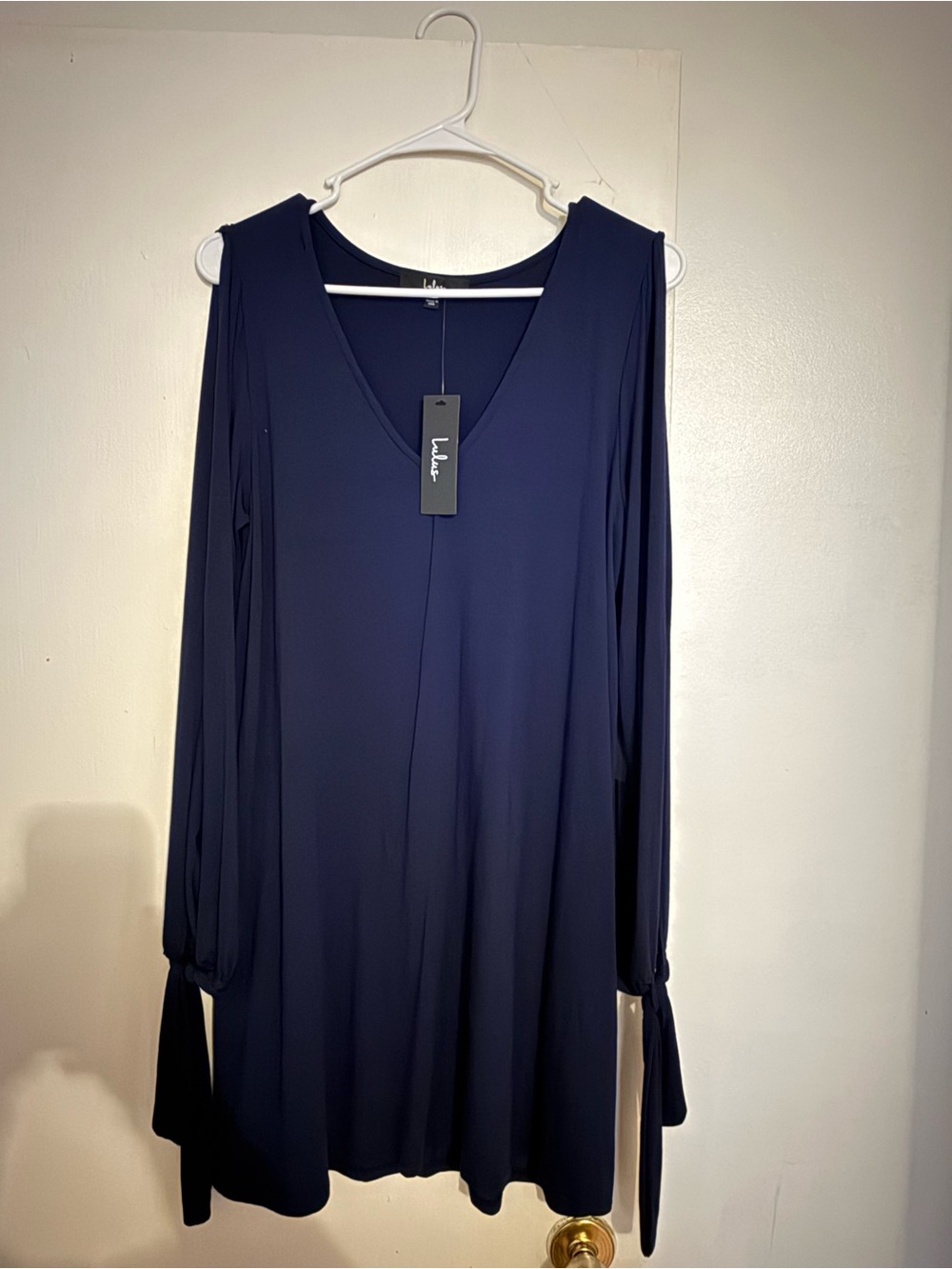 Lulu's Navy Long-Sleeve V-Neck Tie-Cuff Swing Dress